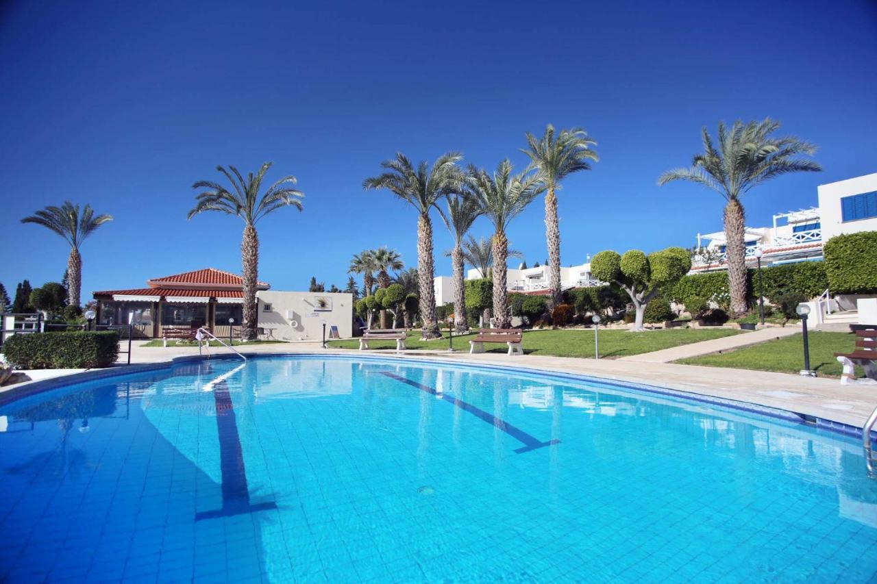 Coral Bay Suite Cyprus Exterior foto