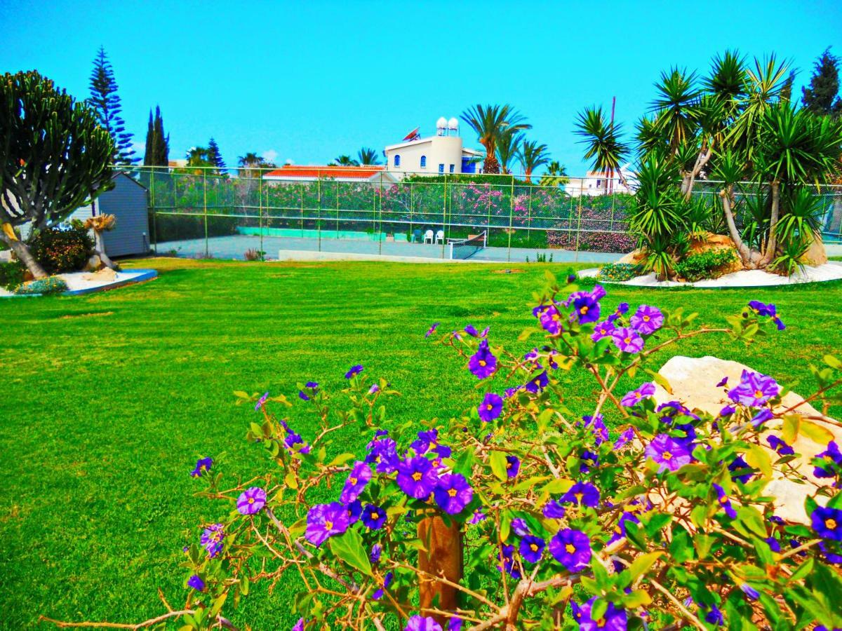 Coral Bay Suite Cyprus Exterior foto